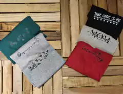 Remeras de lanilla, estampas variadas, talles amplios. - Proverbio