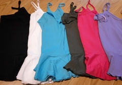 Musculosa de lino, con volado en escote y terminación. Opción lisa y estampada. - tienda online