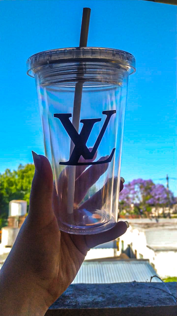 Vaso personalizado  Louis vuitton monogram, Monogram, Louis vuitton