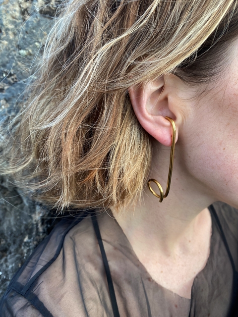 VINEA HOOK EARRINGS