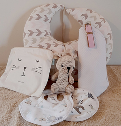 Nidito + Set Baberos + Cambiador + Amigurumi