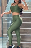 Conjunto deportivo Leggins y top en tela texturizada en internet