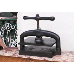 Prensa Hierro Negra Grande - Antig La Rueda _ L R - comprar online