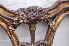silla dorada vintage en internet