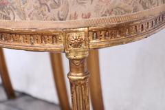 Imagen de sillas europeas talladas madera