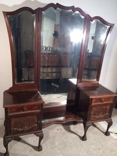 Antigua Comoda Toilette Chippendale Cajonera - La Rueda
