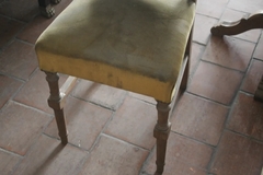 Antiguo Conjunto 6 Sillas De Comedor Tapizado Pana Color Oro - comprar online