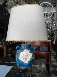 Antigua Lampara De Mesa De Ceramica Con Pantalla Velador