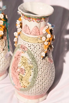 Antiguo Par Jarrones De Ceramica Flores Sano Jarron - La Rueda