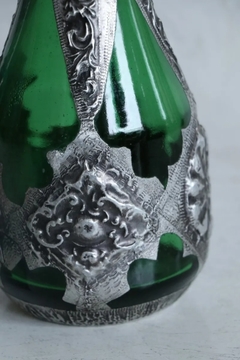 Ánfora Jarra Verde Y Metal Jarron en internet