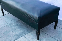Antiguo Chaise Lounge De Cuero Negro Con Cajon Living - comprar online