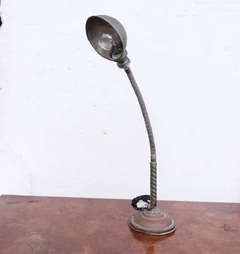 Lampara Retro Metal Velador