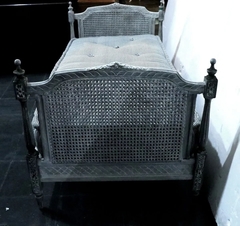 Divan Esterilla Pátina Vintage Blanca - comprar online