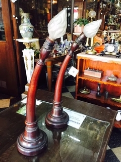 Antiguo Par De Veladores De Madera Velador en internet