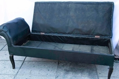 Antiguo Chaise Lounge De Cuero Negro Con Cajon Living en internet
