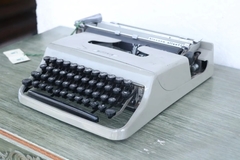 Antigüedad Máquina Escribir Española