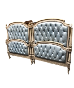 Par de camas -Antig La Rueda _ L R - comprar online