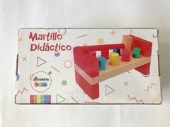 Martillo Didáctico de madera, Cubeta Toys - comprar online