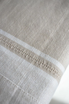 INDIVIDUAL LISO BEIGE Y CRUDO 35X50 en internet