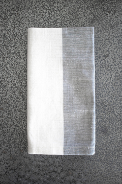 SERVILLETA RAYAS GRUESAS GRIS CLARO Y BLANCO 45X45