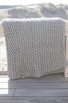 THROW TEJIDO A MANO ACRILICO CHECK KNIT GRIS - comprar online