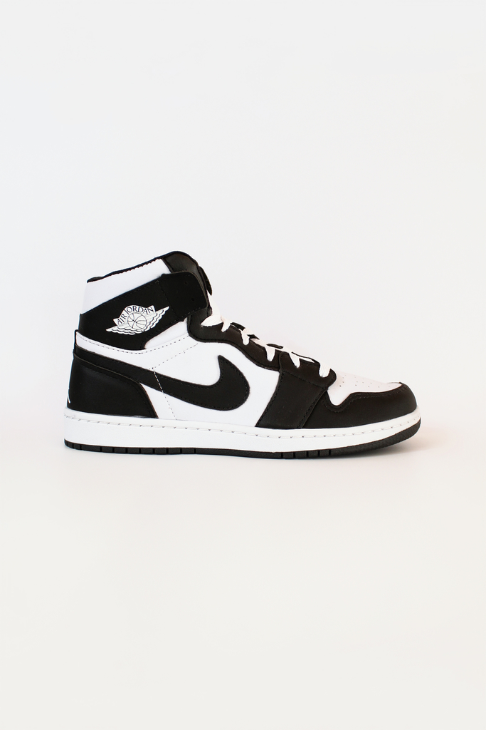Air Jordan 1 Retro High OG “Panda” Men's \u0026 Women's Shoe