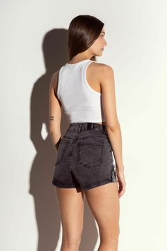 SHORT NEGRO NEVADO C/TACHAS - ART 057-32 - Lavora