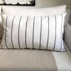 Almohadones de Tussor Rayado Tejido Off White y Gris Plata
