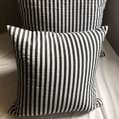 Almohadones de Tussor Raya Plena Fina Off white y Gris Plomo
