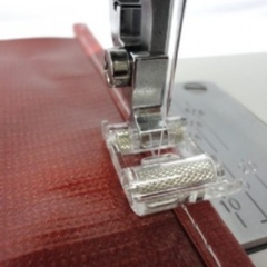 calcador-sapata-deslizante-com-rodízio-para-costurar-pástico-sintético-na-máquina-de-costura-doméstica