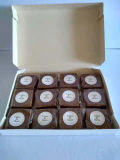 Alfajores de maní y chocolate - comprar online