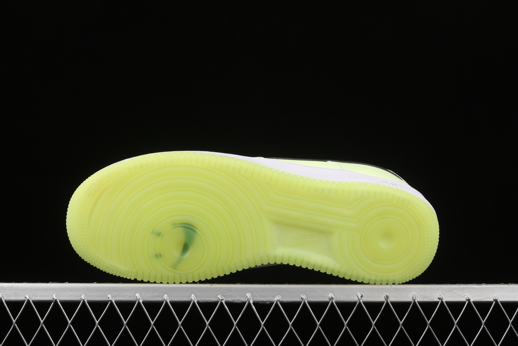 nike air force 1 barely volt