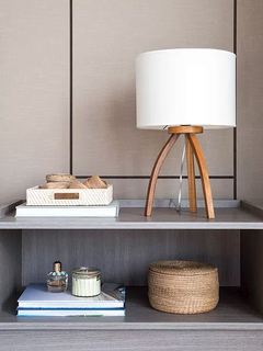 LAMAPARA DE MESA LOLA MEDIUM