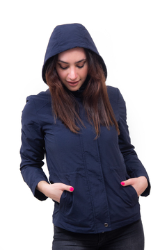 Imagen de CAMPERA CON CAPUCHA DESMONTABLE