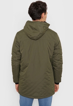 Parka con capucha y detalle engomado en bolsillos - tienda online