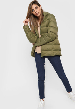 Campera inflada con capucha