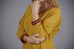 Blusa con cinta rayada - comprar online