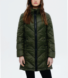 Campera matelasseada larga en internet
