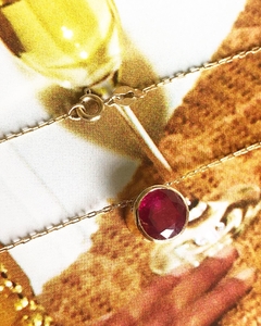 Rubi Ponto de Luz Redondo de Ouro - W.SEIGNEUR Exclusividade e amor em cada detalhe