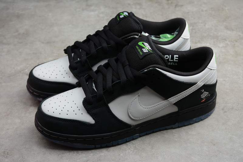 nike dunk low pro black white