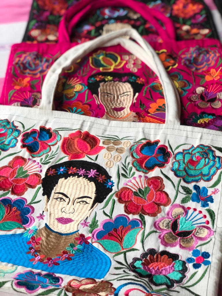 BOLSA GRANDE BORDADO FRIDA - Martz Ropa Artesanal