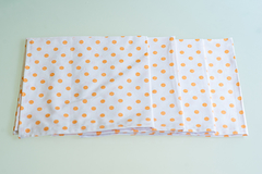 Guardanapo tecido tricoline 100% algodão com estampa branca com poá laranja - comprar online