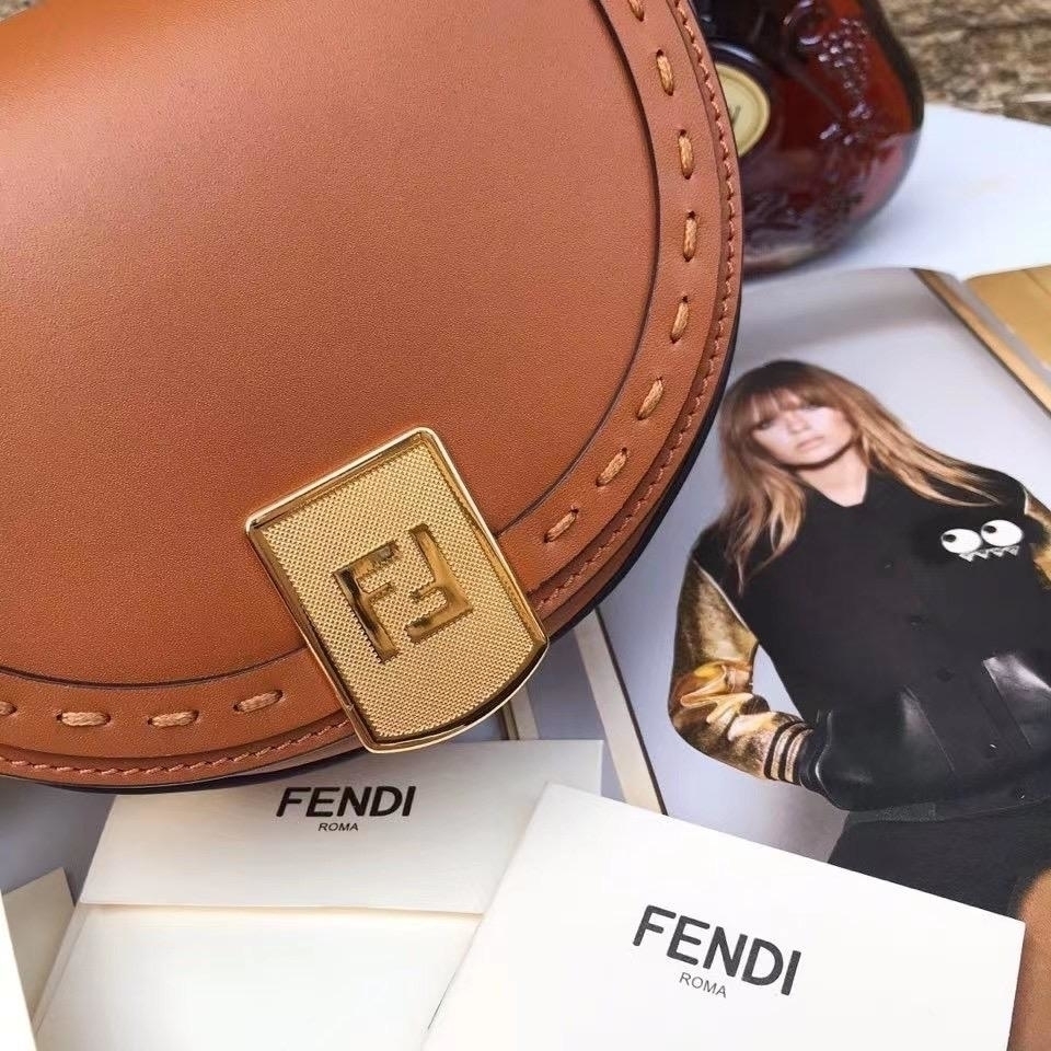 moonlight bolsa fendi