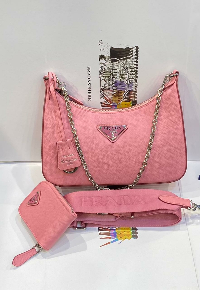 Bolsa prada Re edition rosa em couro