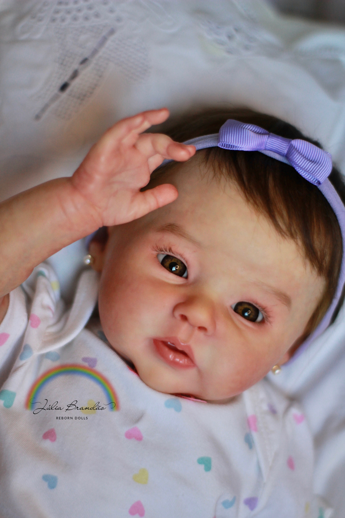 BEBÊ REBORN MEGA REALISTA OLIVIA ORIENTAL ESTREMAMENTE REAL CABELO HUMANO -  Maternidade Mundo Baby Reborn