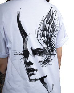Camiseta Branca Asas - Feliphe Veiga na internet