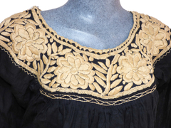 Blusón Unitalla Negro con Flores Beige (Cuello Redondo) en internet