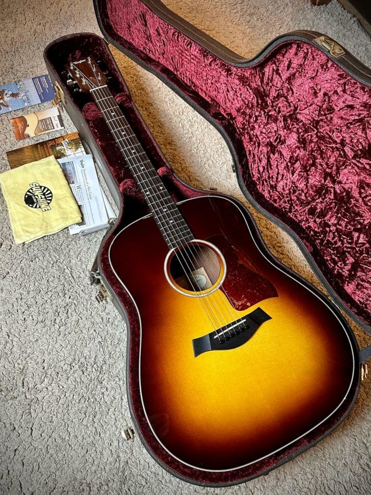 Viol O Taylor E Deluxe Dreadnought Tobacco Sunburst