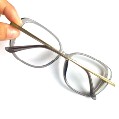 Armação de óculos feminina quadrada cinza transparente