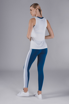 Regata Dry Fitness Feminina com recorte Glamour - comprar online